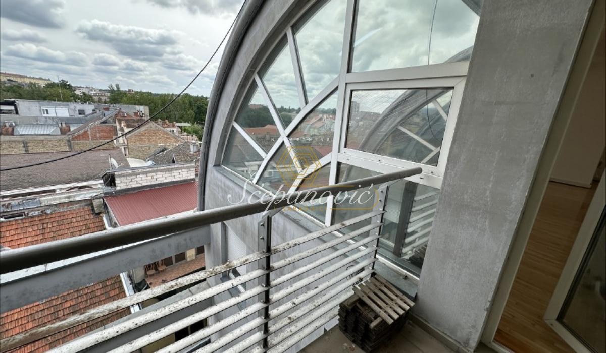 izdavanje-kuca-beograd-c8s9dFIRoC Petosoban stan na prodaju, Centar, Novi Sad, 238m², 460.000 €