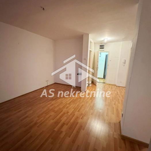 Stan Izdavanje Beograd Blok 19a 73 m2