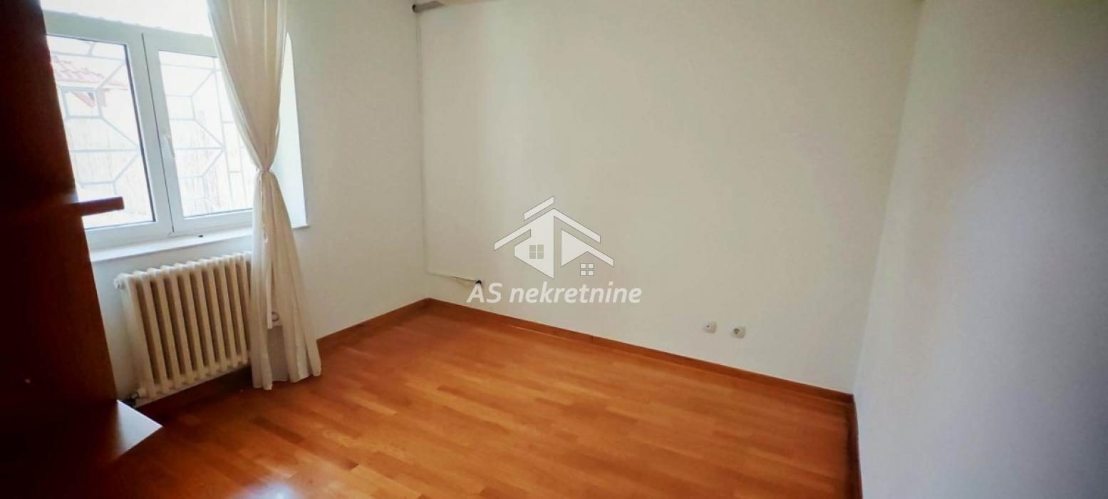 Četvorosoban stan za izdavanje, Senjak, Beograd, 150m², 2.500 €/mes