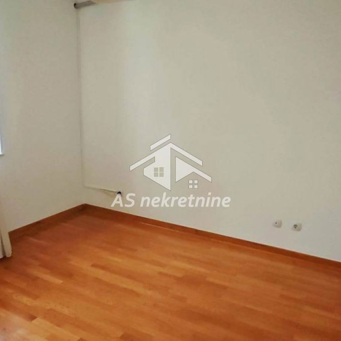 Četvorosoban stan za izdavanje, Senjak, Beograd, 150m², 2.500 €/mes