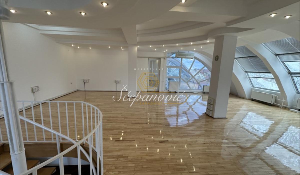 izdavanje-kuca-beograd-dsrzNC9uW9 Petosoban stan na prodaju, Centar, Novi Sad, 238m², 460.000 €