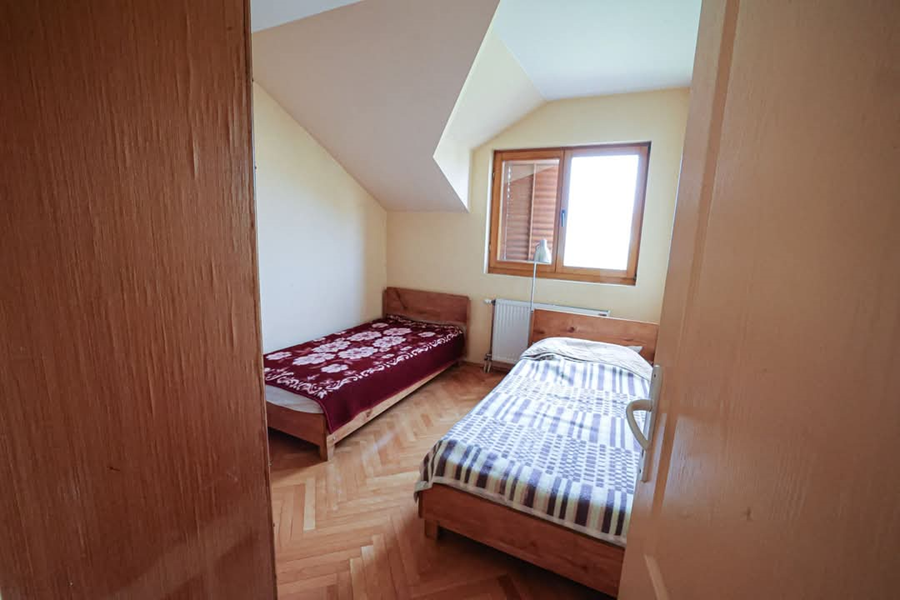 izdavanje-kuca-beograd-hrJ14h4TNC Kuća na prodaju, Borča, Beograd, 282m², 330.000 €