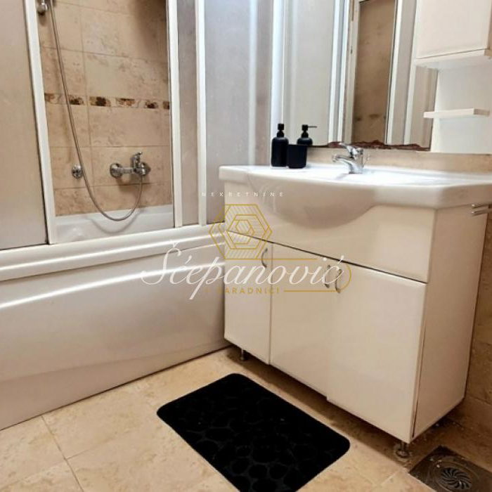 Stan Prodaja Novi Sad  56 m2