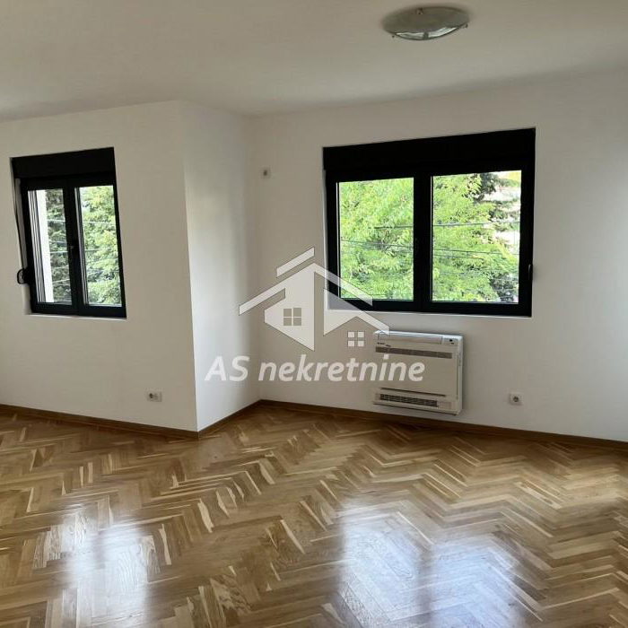 Stan Izdavanje Beograd Autokomanda 78 m2