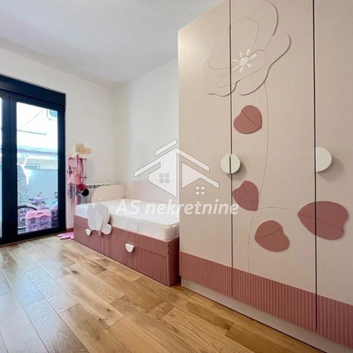 Četvorosoban stan na prodaju, Južni Bulevar, Beograd, 88m², 387.000 €