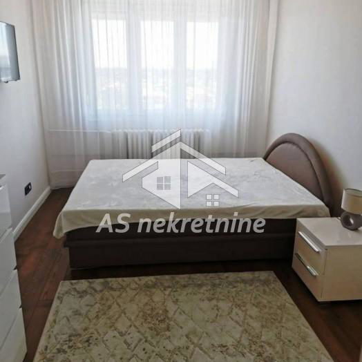 Stan Izdavanje Beograd  81 m2