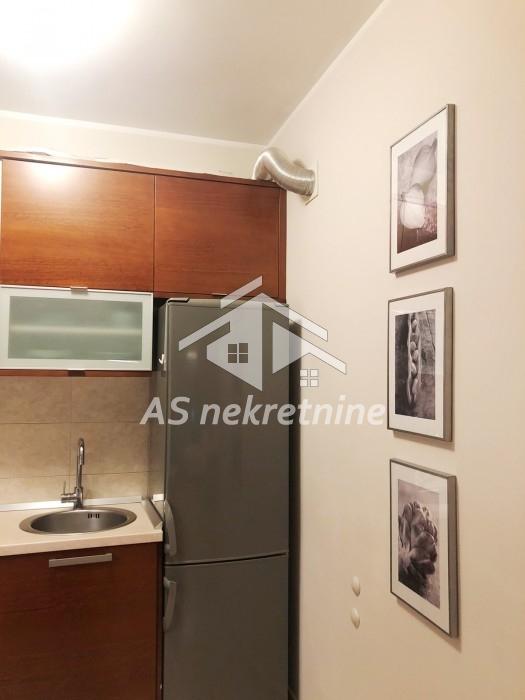 Stan Izdavanje Beograd Kalenić Pijaca 50 m2