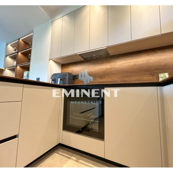 Kuća za izdavanje, Boleč, Beograd, 200m², 3.000 €/mes