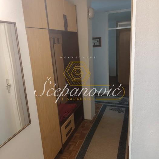 Trosoban stan za izdavanje, Novo Naselje, Novi Sad, 79m², 500 €/mes