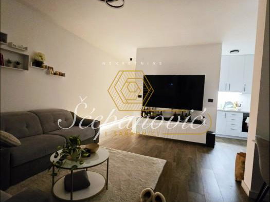 Stan Prodaja Novi Sad  87 m2