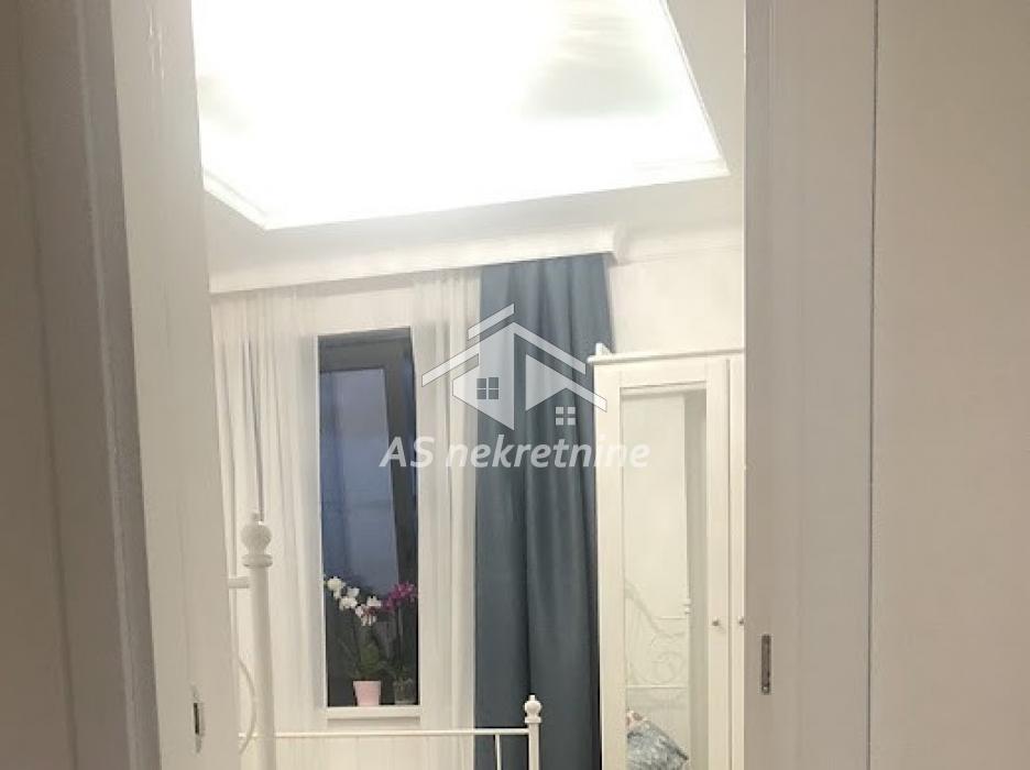 izdavanje-kuca-beograd-rvdD7sz4BS Trosoban stan za izdavanje, Cara Dušana, Beograd, 75m², 1.200 €/mes