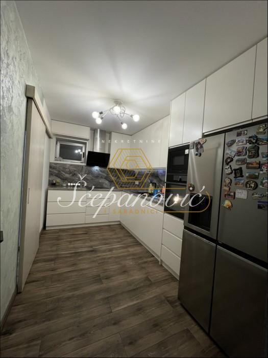izdavanje-kuca-beograd-swTyhm9CUL Lokal Prodaja Novi Sad 891 m2