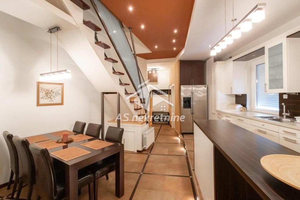 Četvorosoban stan za izdavanje, Obilićev Venac, Beograd, 140m², 1.800 €/mes