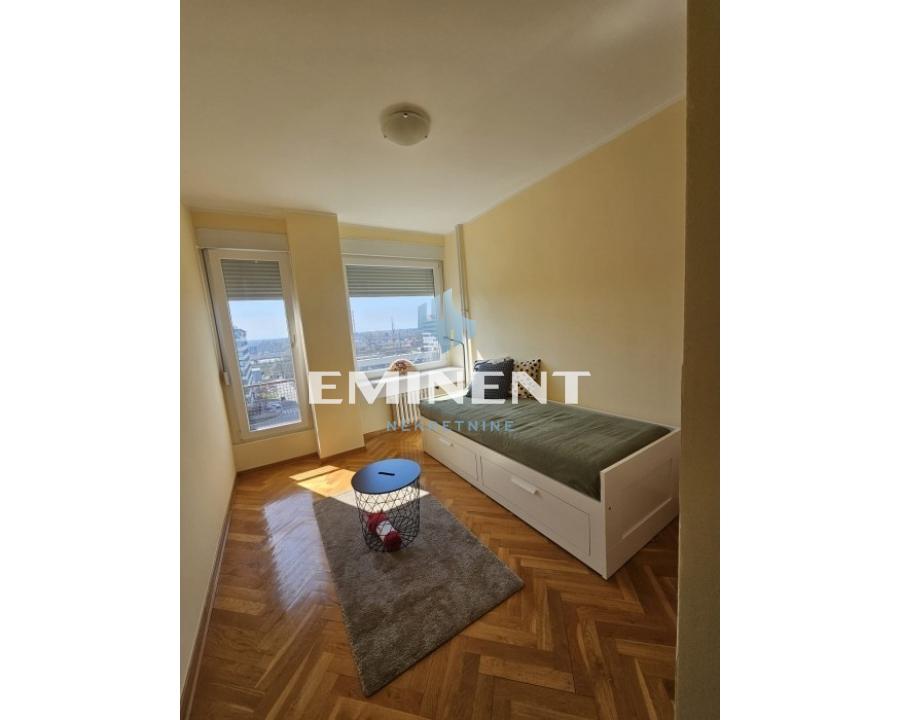 Stan Izdavanje Beograd Blok 23 73 m2