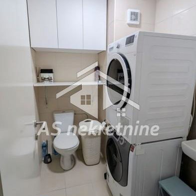 Trosoban stan za izdavanje, Blok 72, Beograd, 71m², 950 €/mes