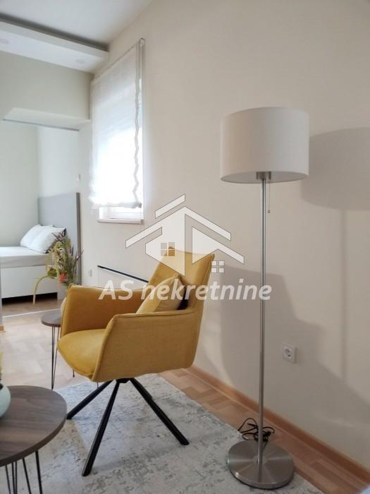 Dvosoban stan za izdavanje, Hram Svetog Save, Beograd, 54m², 2. sprat, 850 €/mes