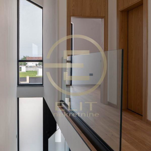 Kuća na prodaju, Veternik, Novi Sad, 143m², 510.000 €