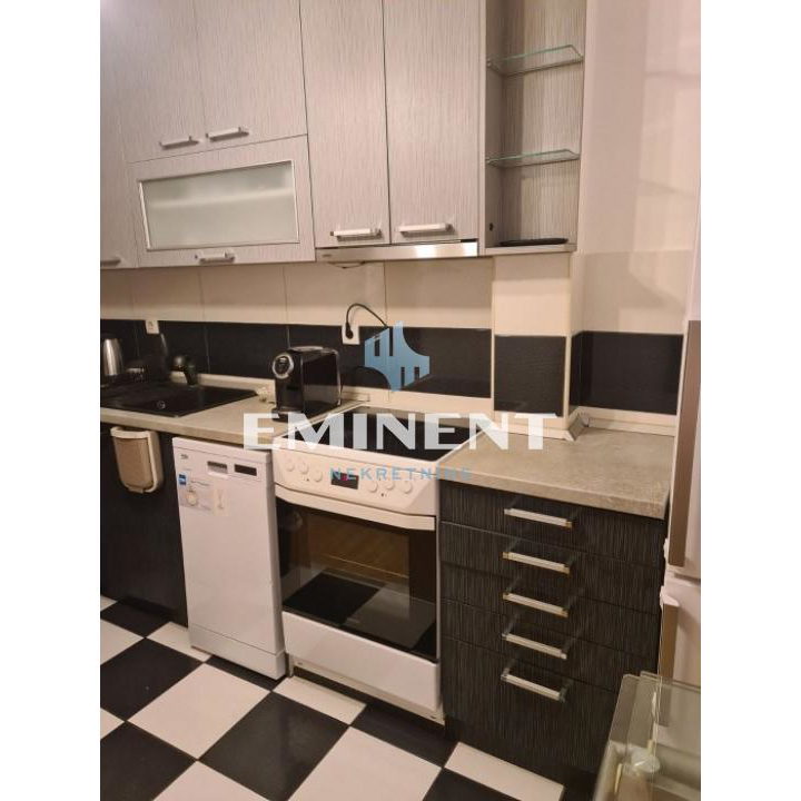 Stan Izdavanje Beograd Altina 50 m2