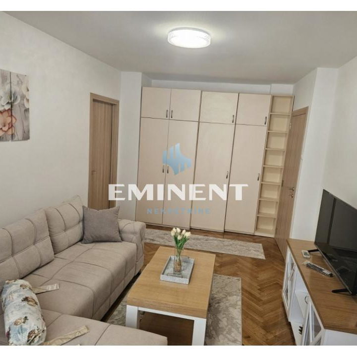 Stan Izdavanje Beograd Kalenić Pijaca 60 m2