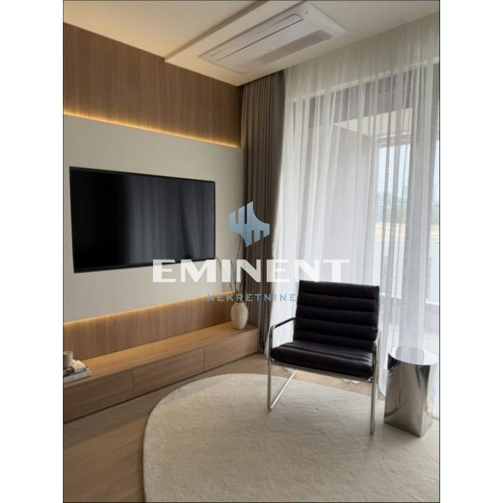 Stan Izdavanje Beograd  78 m2