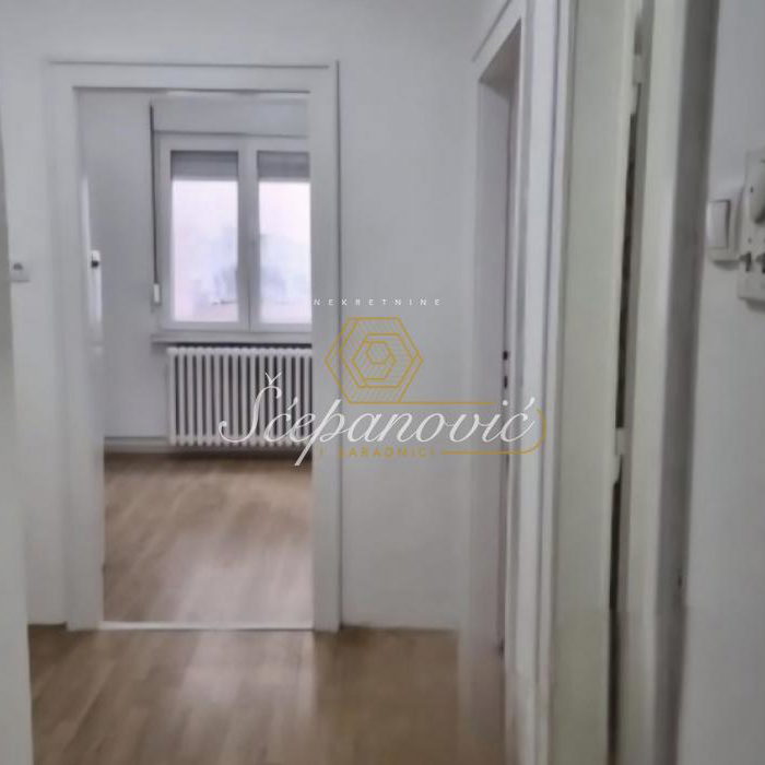 Stan Prodaja Novi Sad  50 m2