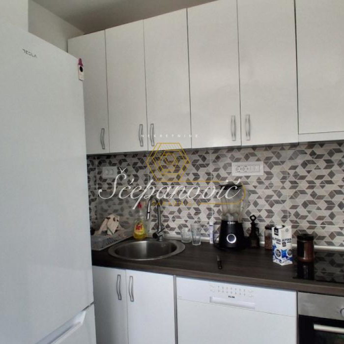 Trosoban stan na prodaju, Bulevar Oslobođenja, Novi Sad, 76m², 205.200 €