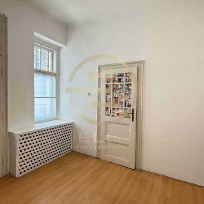 Lokal Izdavanje Novi Sad  93 m2