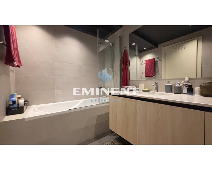 Četvorosoban stan na prodaju, Beograd na Vodi, Beograd, 110m², 550.000 €