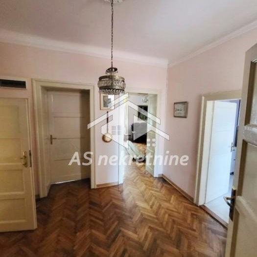 Stan Izdavanje Beograd Skadarlija 65 m2