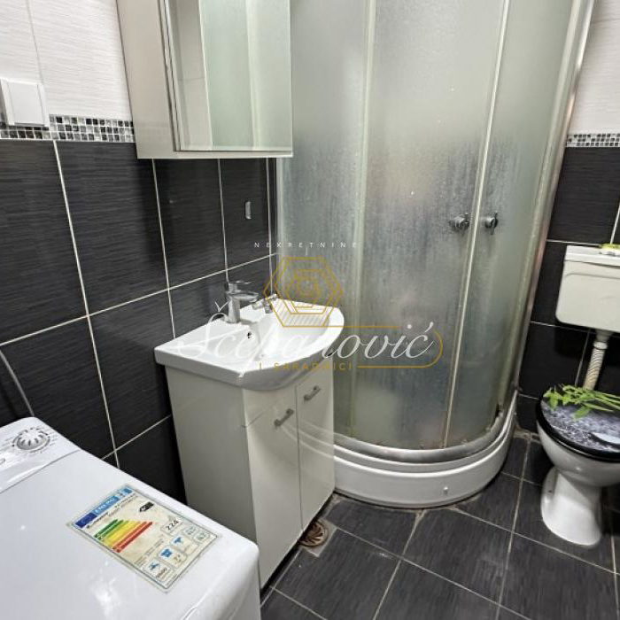 Stan Prodaja Novi Sad  33 m2