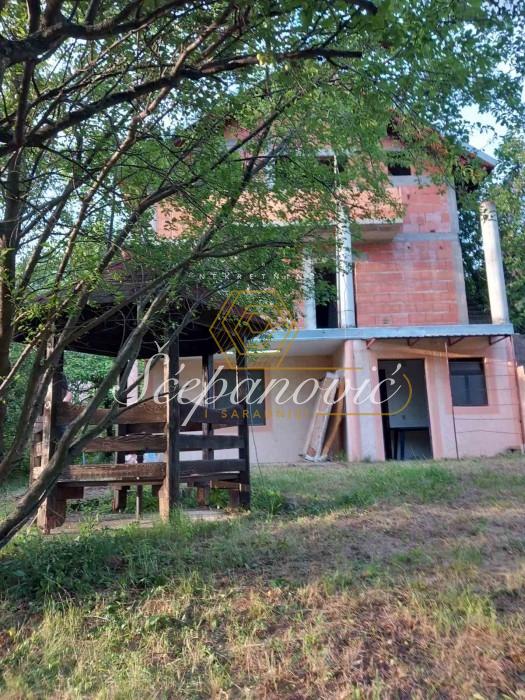 Kuća Prodaja Irig  140 m2