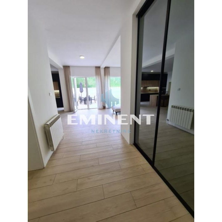 Višesoban stan na prodaju, Dedinje, Beograd, 220m², 950.000 €