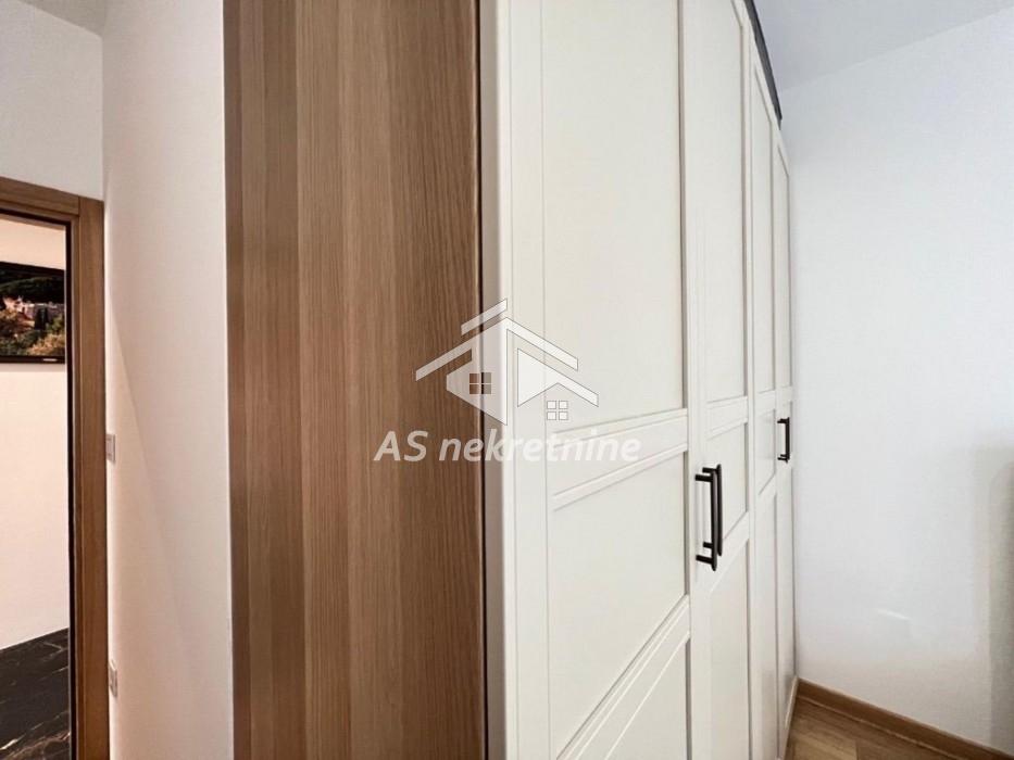 Četvorosoban stan na prodaju, Južni Bulevar, Beograd, 88m², 387.000 €