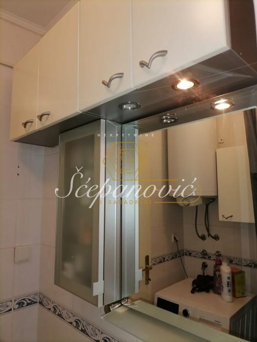 Trosoban stan na prodaju, Salajka, Novi Sad, 71m², 160.000 €