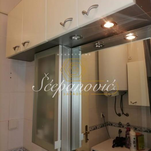 Trosoban stan na prodaju, Salajka, Novi Sad, 71m², 160.000 €