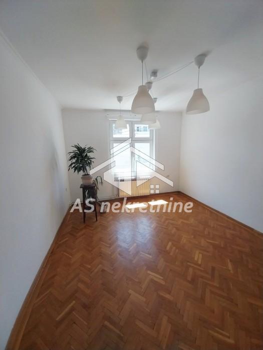 Kuća za izdavanje, Neimar, Beograd, 260m², 3.000 €/mes
