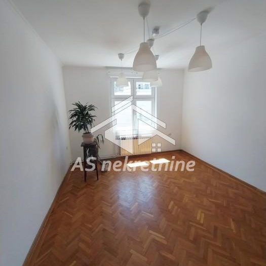 Kuća za izdavanje, Neimar, Beograd, 260m², 3.000 €/mes