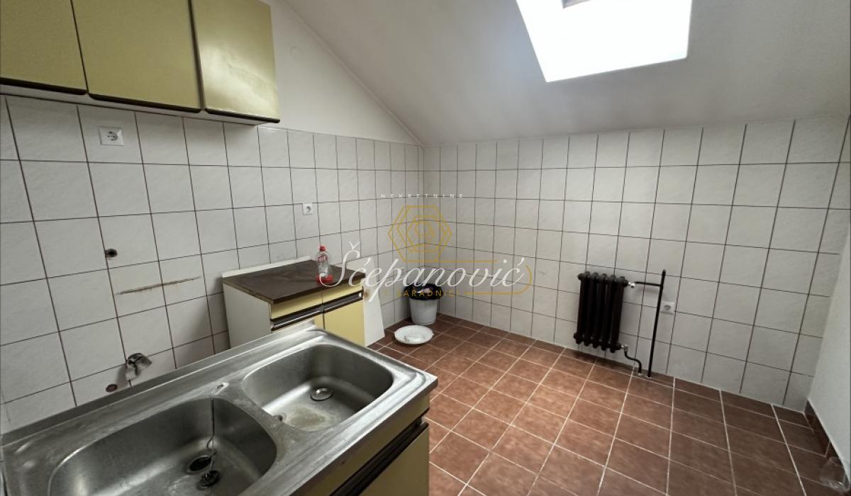 izdavanje-kuca-vHsA4xCsWn Lokal Izdavanje Novi Sad 100 m2