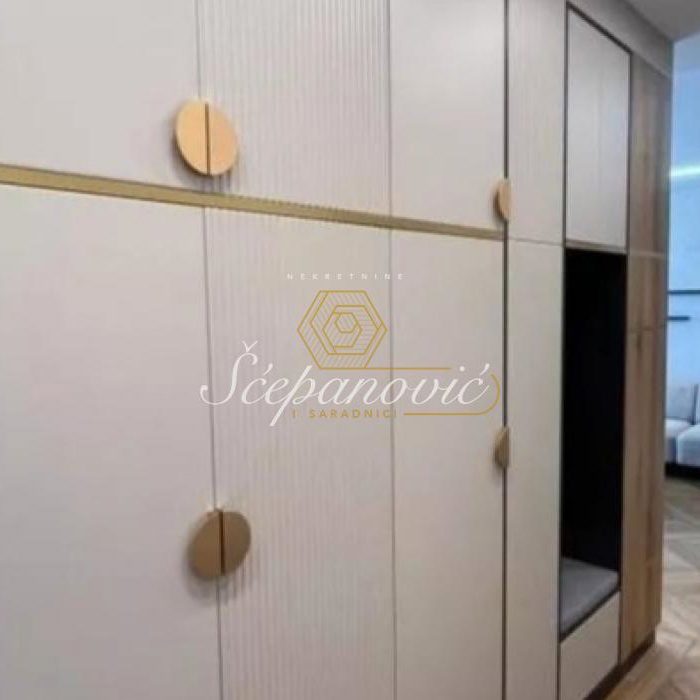 Trosoban stan na prodaju, Sajmište, Novi Sad, 93m², 645.000 €