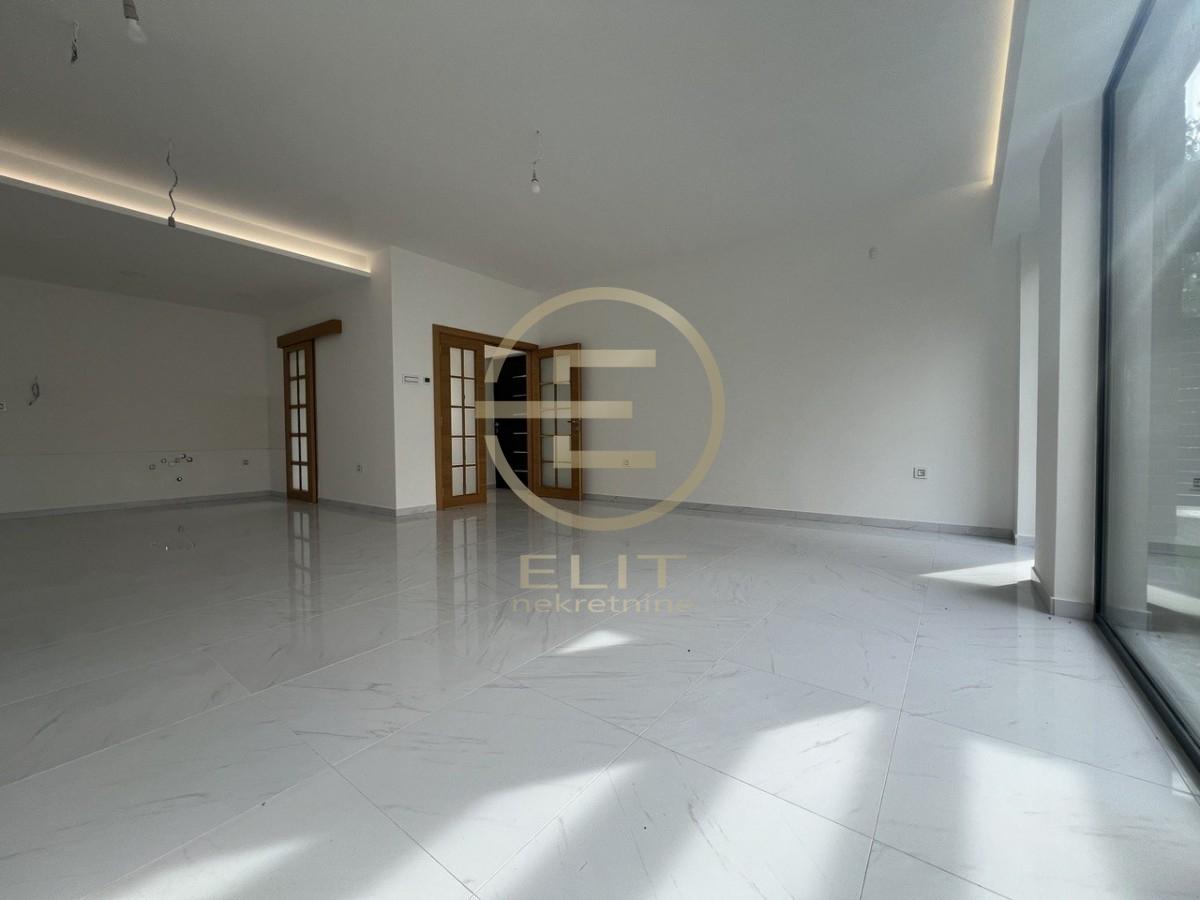 Lokal Izdavanje Novi Sad Lokal Izdavanje Novi Sad Popovica 181 m2