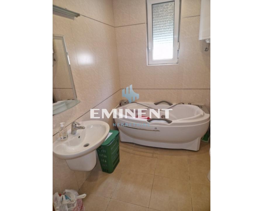Četvorosoban stan za izdavanje, Voždovačka Crkva, Beograd, 120m², 1.650 €/mes