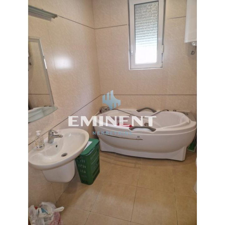 Četvorosoban stan za izdavanje, Voždovačka Crkva, Beograd, 120m², 1.650 €/mes