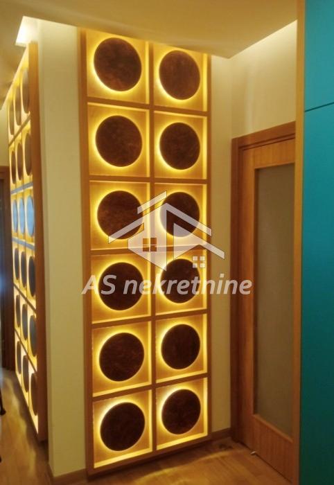 Stan Izdavanje Beograd Dedinje 240 m2