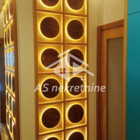 Stan Izdavanje Beograd Dedinje 240 m2