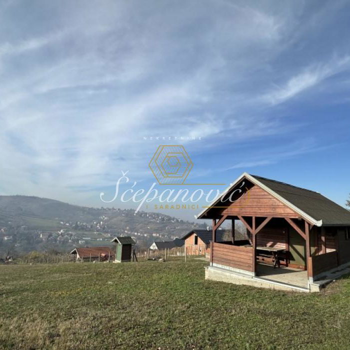 Plac Prodaja Beočin  3671 m2