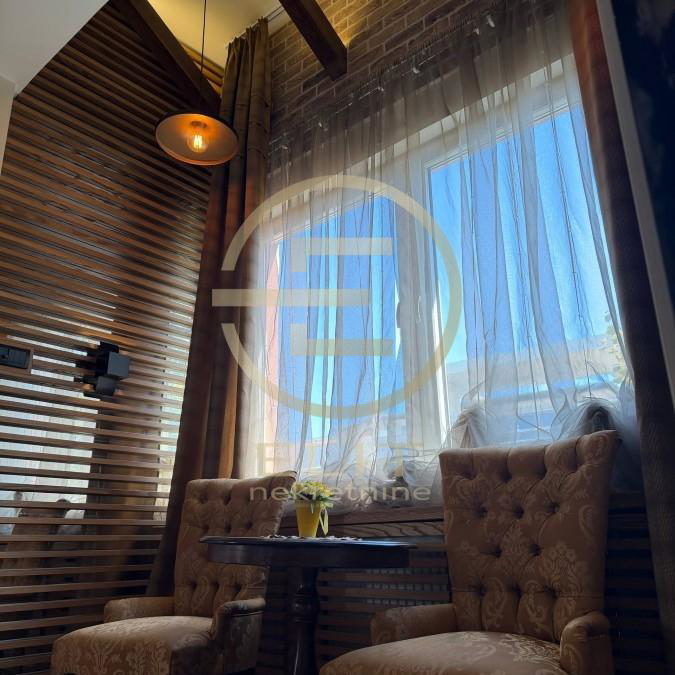 Četvorosoban stan na prodaju, Socijalno, Novi Sad, 110m², 345.000 €