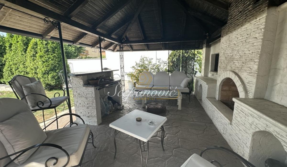 Kuća za izdavanje, Telep, Novi Sad, 93m², 1.500 €/mes