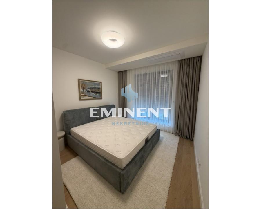 Stan Izdavanje Beograd  78 m2
