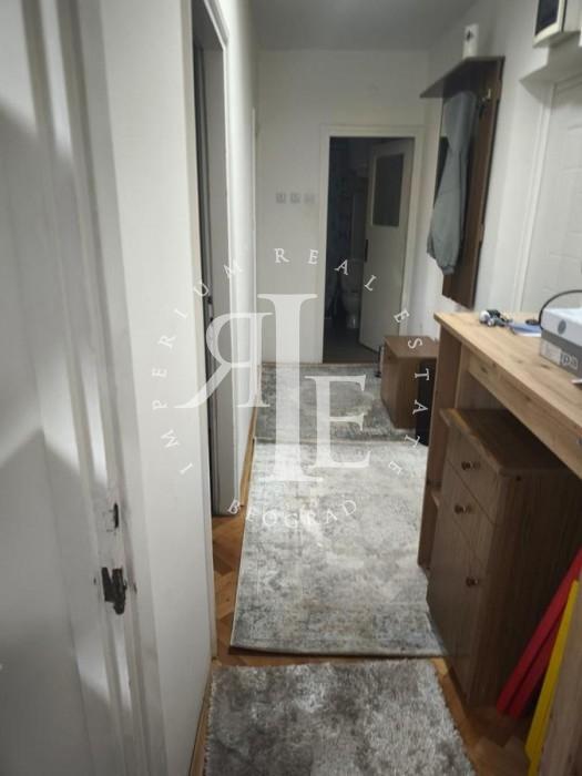 Stan Prodaja Beograd Karaburma 60 m2