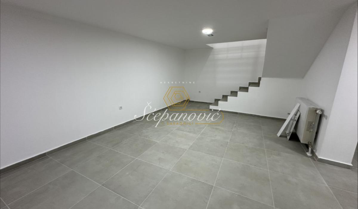 Lokal Prodaja Novi Sad  116 m2